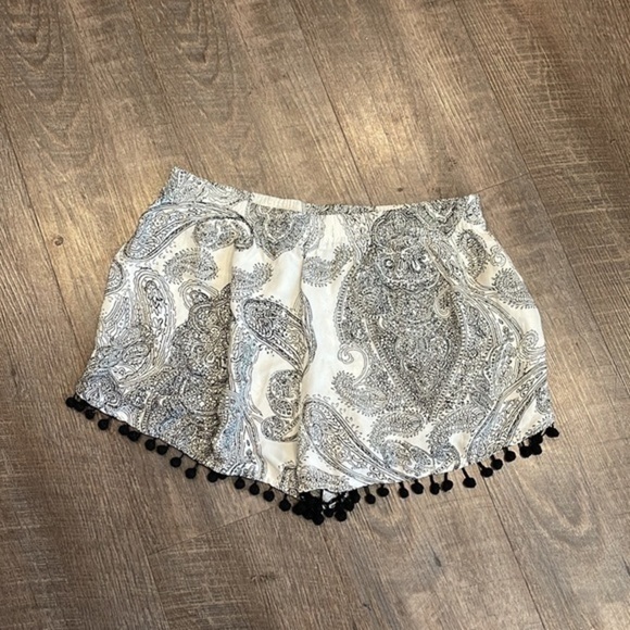 Zara Paisley tassel shorts - Picture 6 of 6